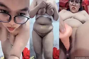 Ika BBW Gendut Ngangkang Colmek Dildo Raksasa Sampe Squirt