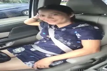 Rayu cewek kantor sudah bersuami di dalam mobil